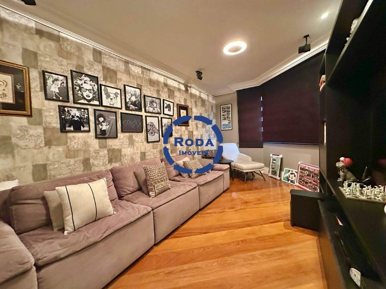 Apartamento à venda no Embaré: