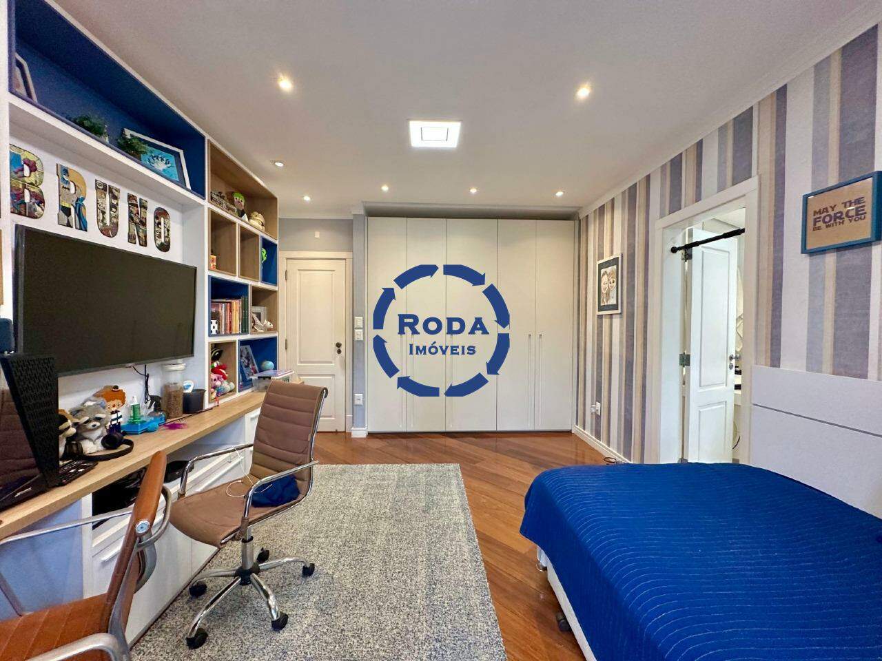 Apartamento à venda no Embaré: