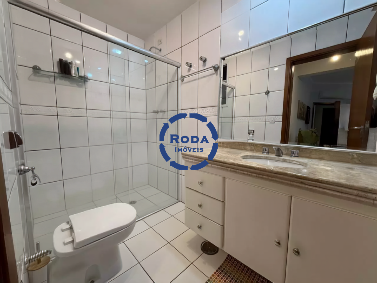 Apartamento à venda no Gonzaga: BANHEIRO