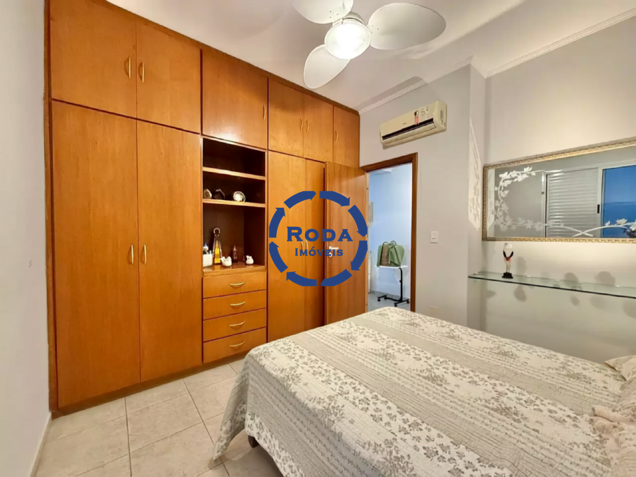 Apartamento à venda no Gonzaga: QUARTO