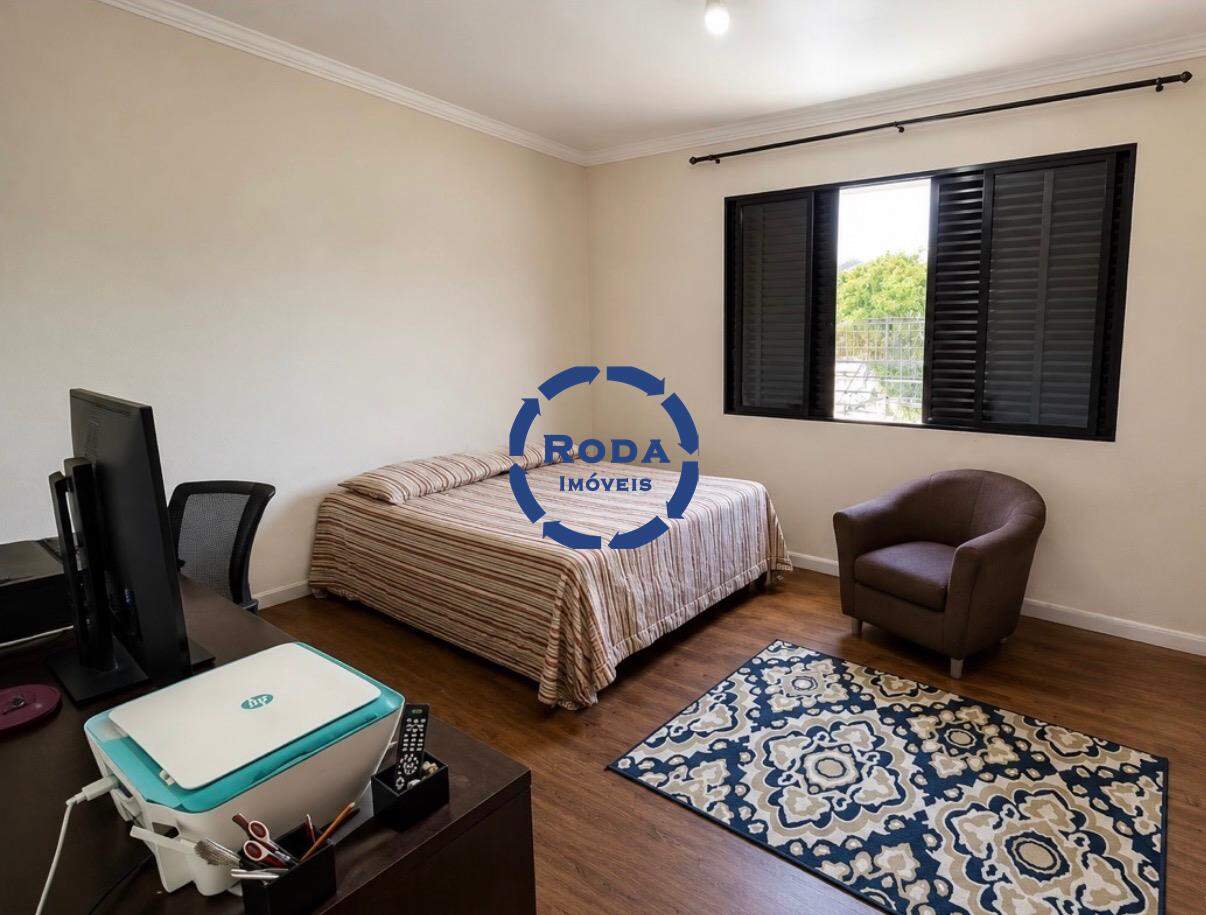 Sobrado à venda no Embaré: