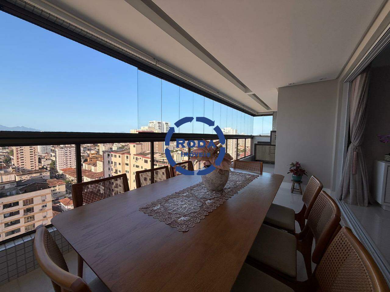 Apartamento à venda no Embaré: