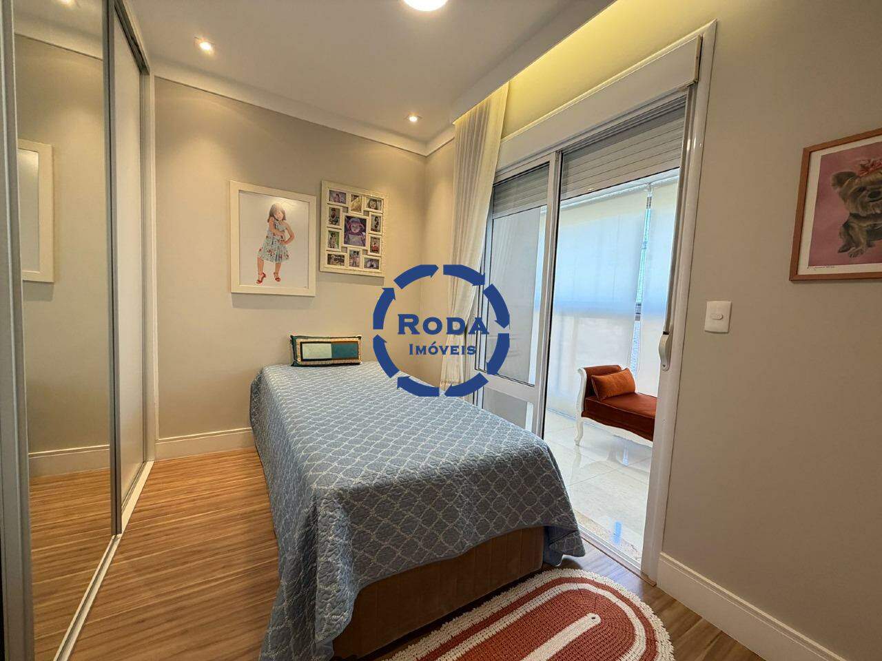 Apartamento à venda no Embaré: