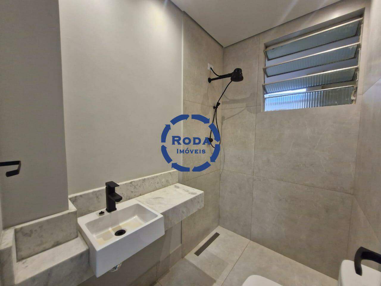 Studio à venda no Ponta da Praia: