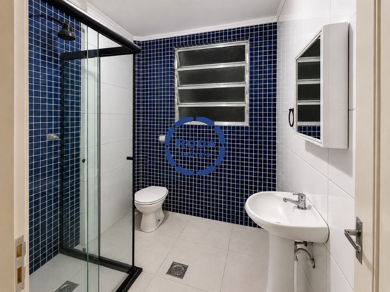Apartamento à venda no Gonzaga: BANHEIRO