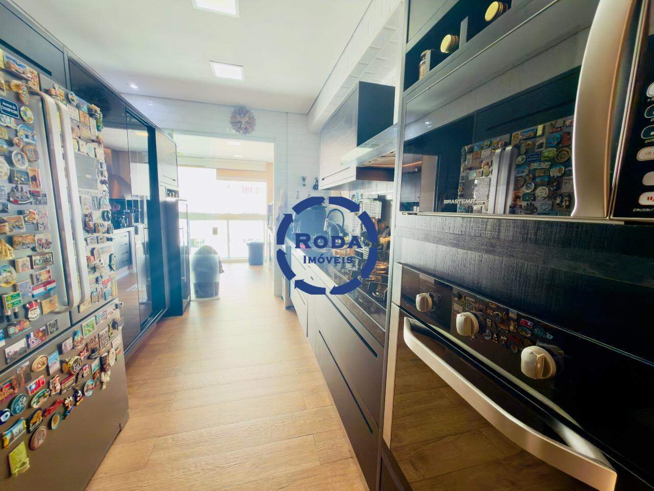 Apartamento à venda no Ponta da Praia: 