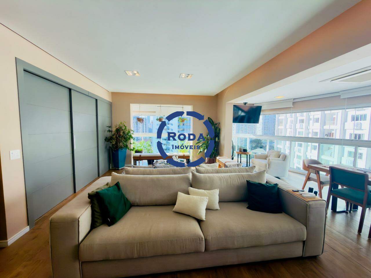 Apartamento à venda no Ponta da Praia: 