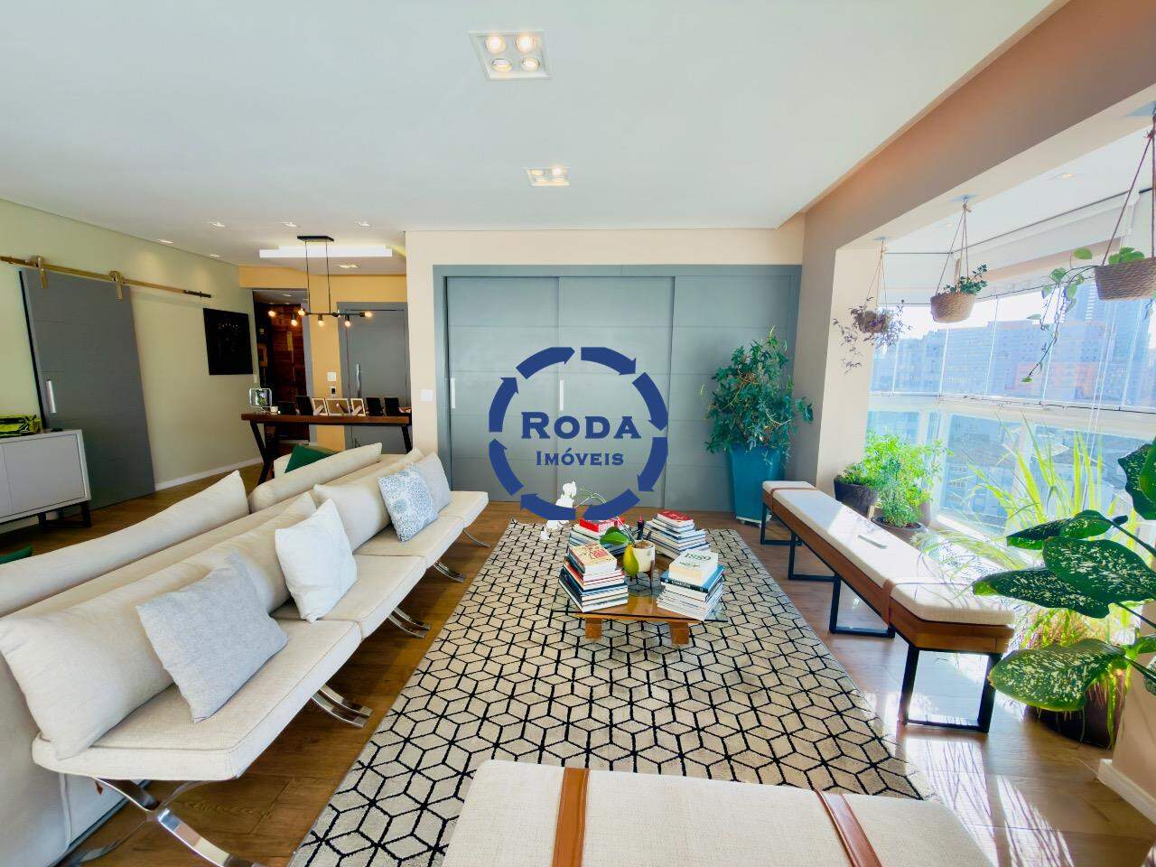 Apartamento à venda no Ponta da Praia: 