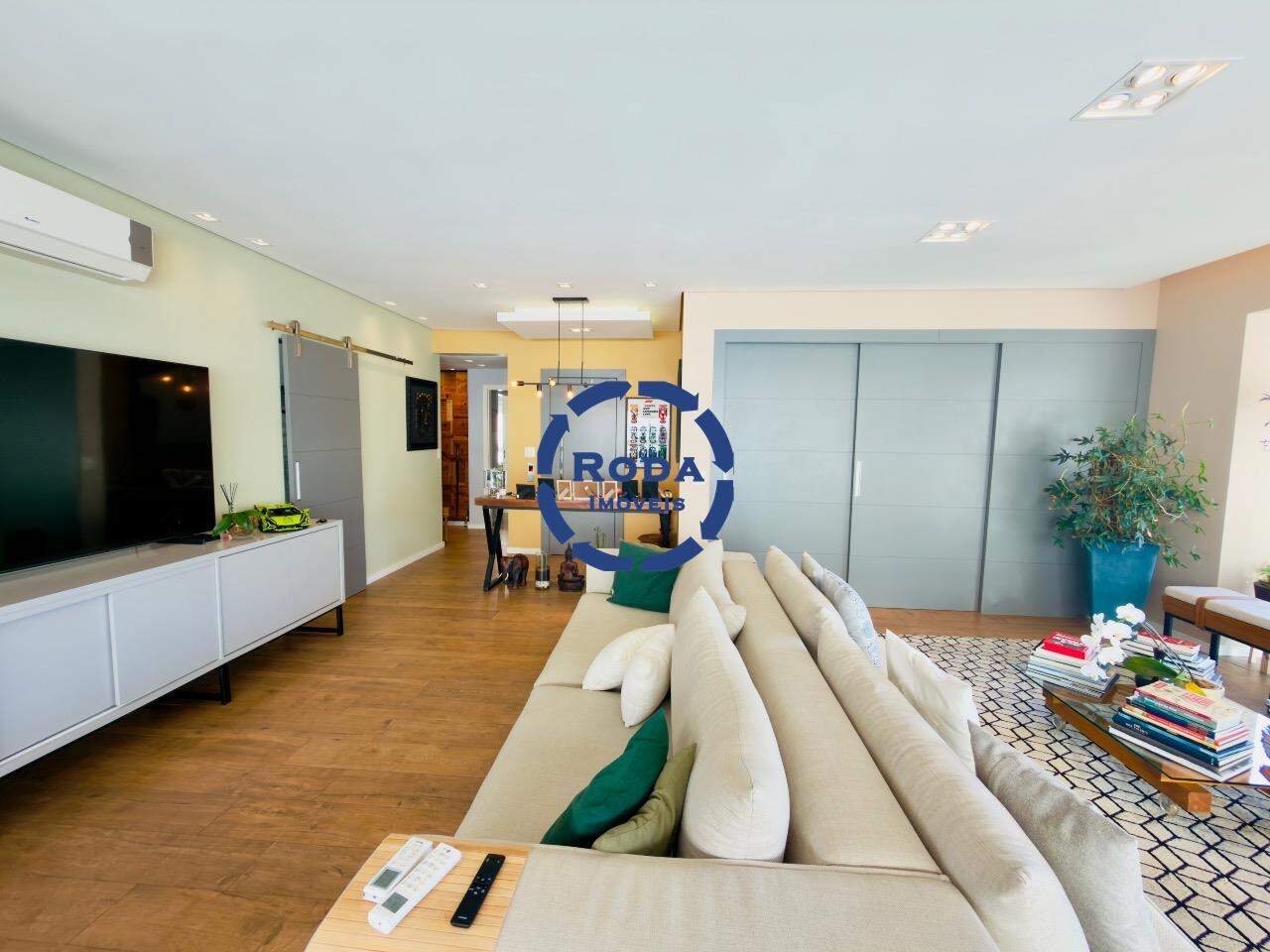 Apartamento à venda no Ponta da Praia: 