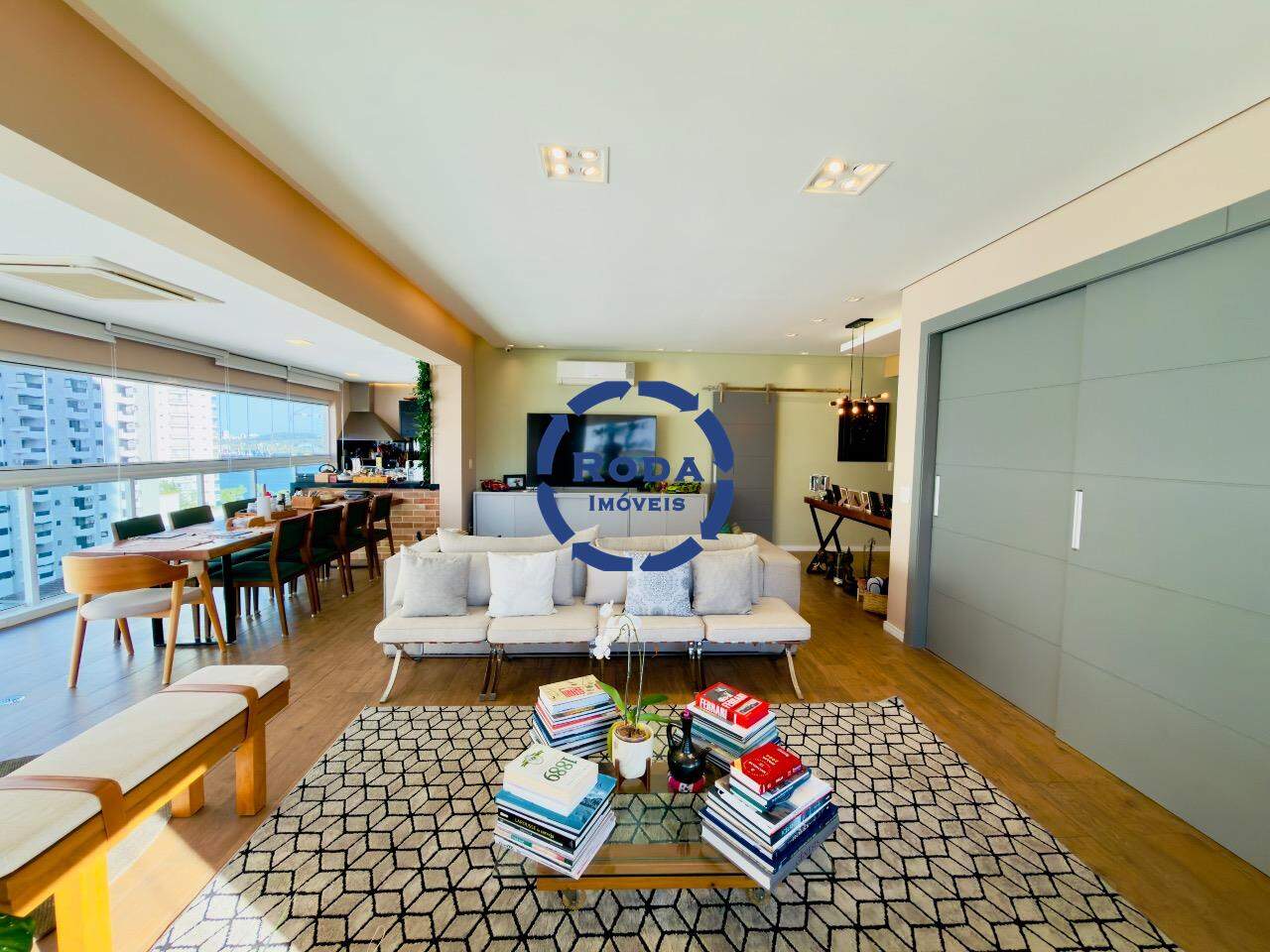 Apartamento à venda no Ponta da Praia: 