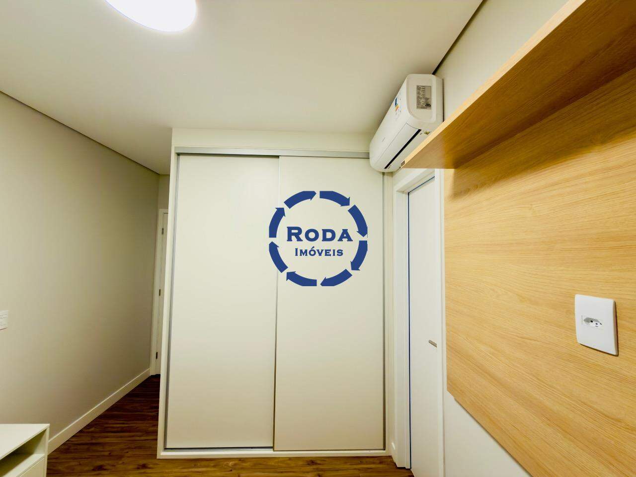 Apartamento à venda no Embaré: