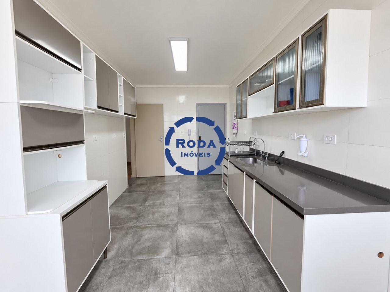 Apartamento à venda no Marapé: