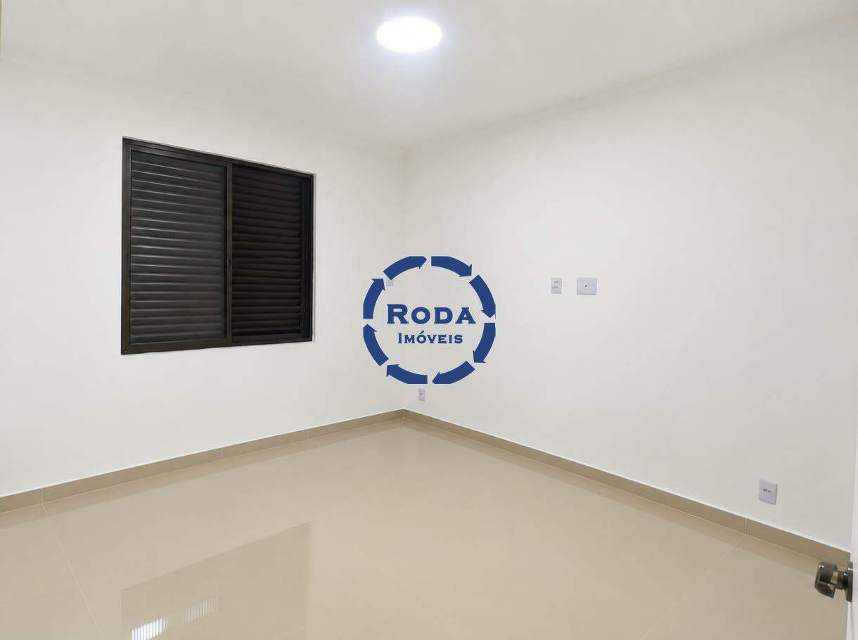 Casa Sobreposta Alta à venda no Vila Mathias: 