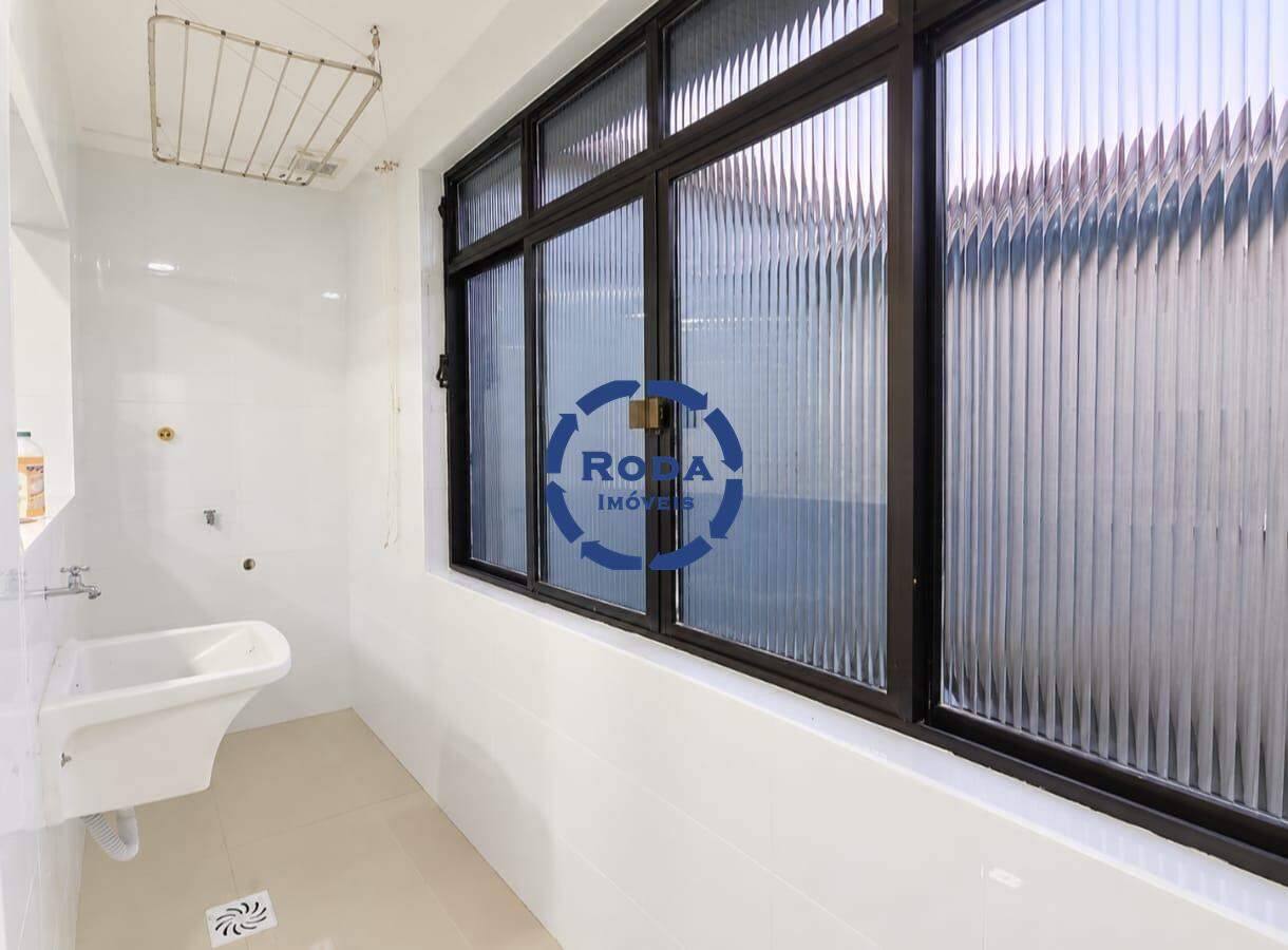 Casa Sobreposta Alta à venda no Vila Mathias: 