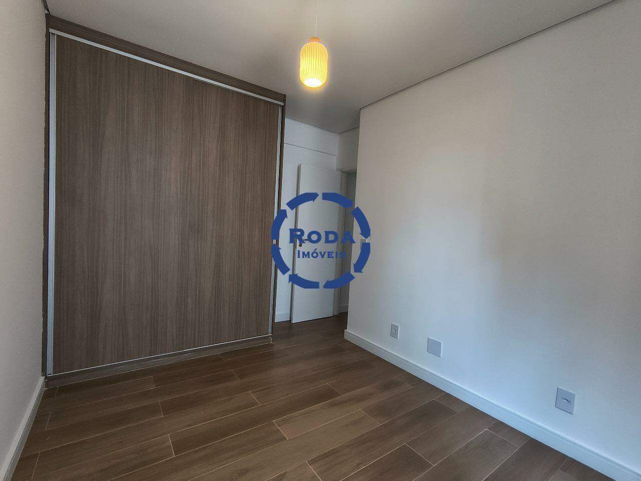 Apartamento para aluguel no Embaré: 