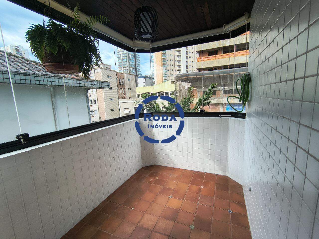 Apartamento para aluguel no Embaré: 