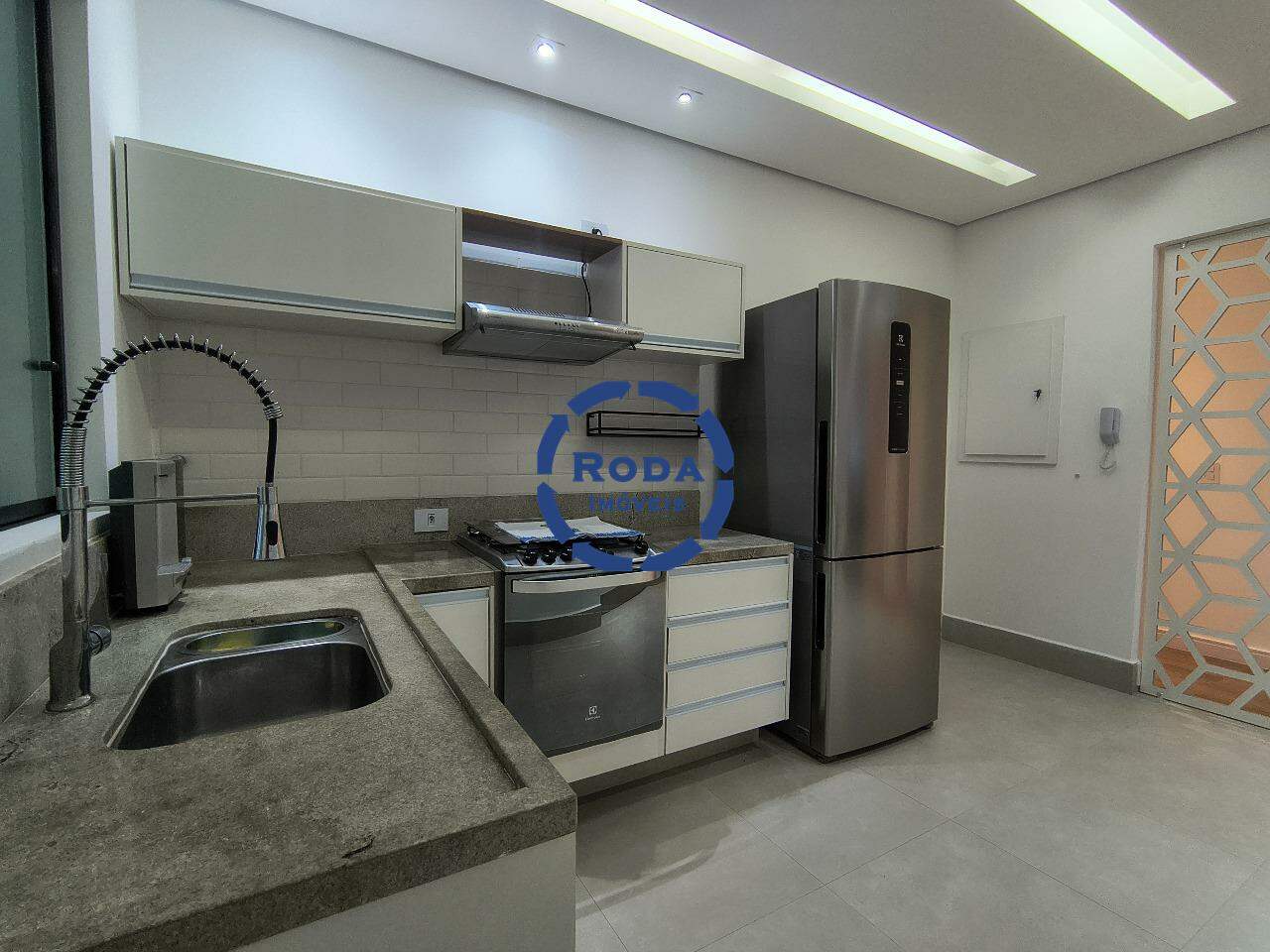 Apartamento para aluguel no Embaré: 