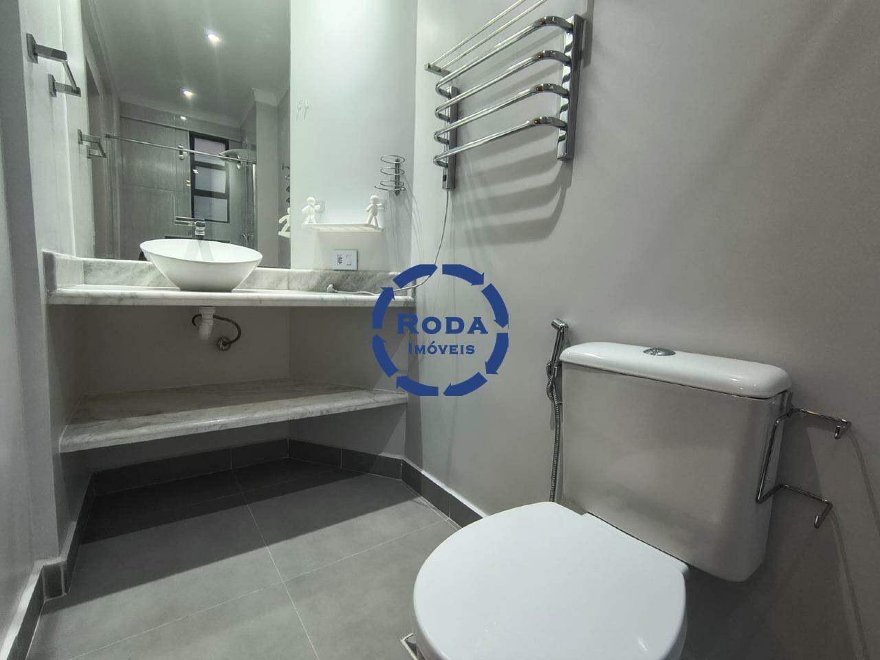 Apartamento para aluguel no Embaré: 