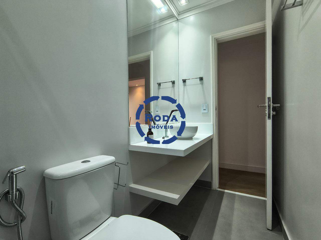 Apartamento para aluguel no Embaré: 