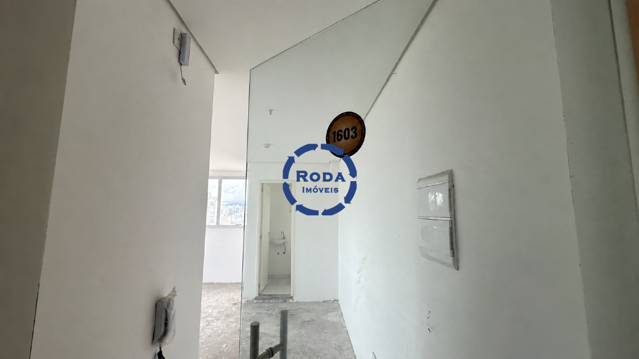 Sala à venda no Ponta da Praia: 