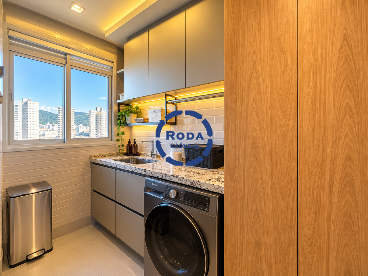Apartamento à venda no Ponta da Praia: