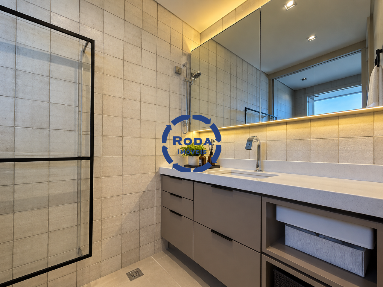 Apartamento à venda no Ponta da Praia: