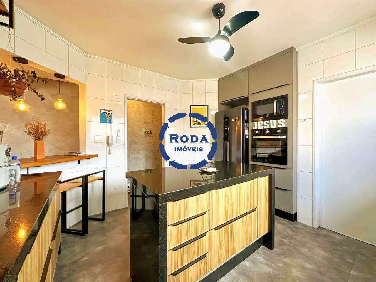 Apartamento à venda no Embaré: 