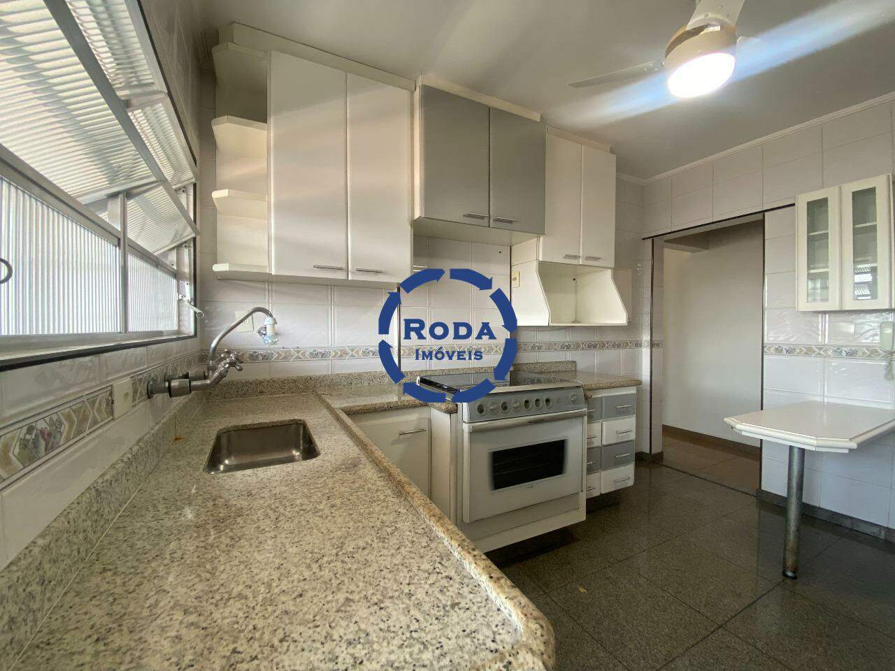 Apartamento à venda no Campo Grande: COZINHA