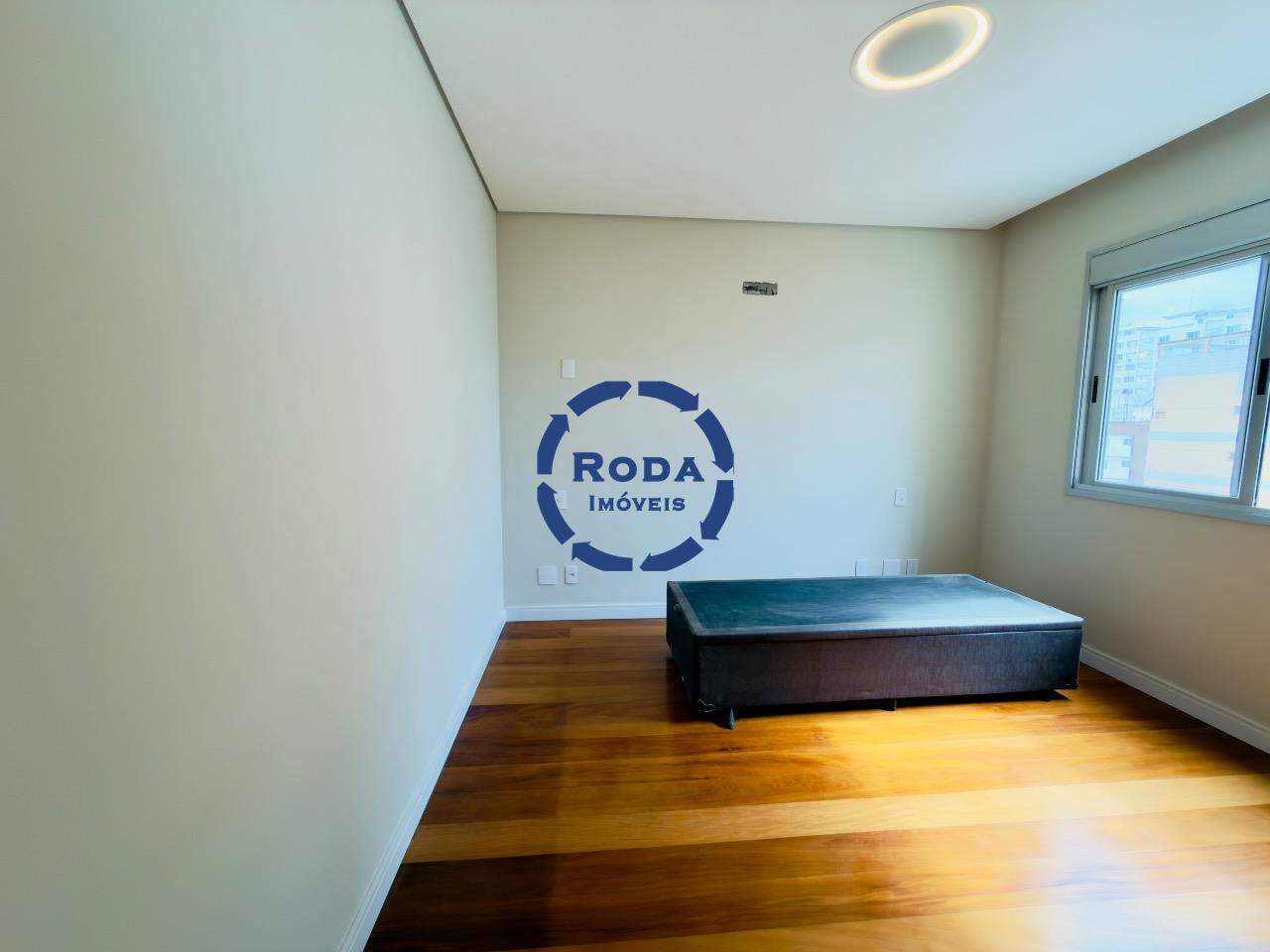 Apartamento à venda no Embaré: 