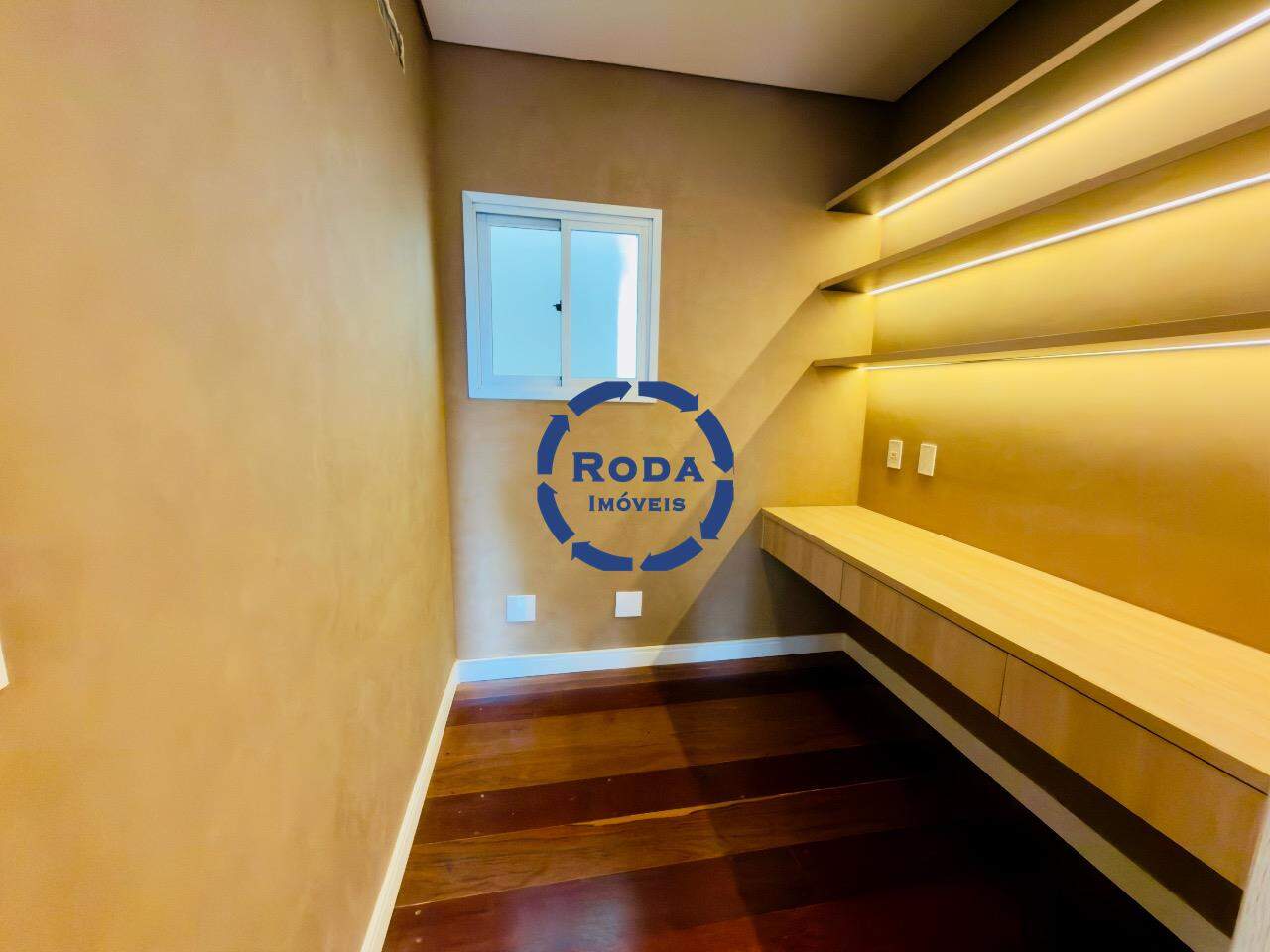 Apartamento à venda no Embaré: 