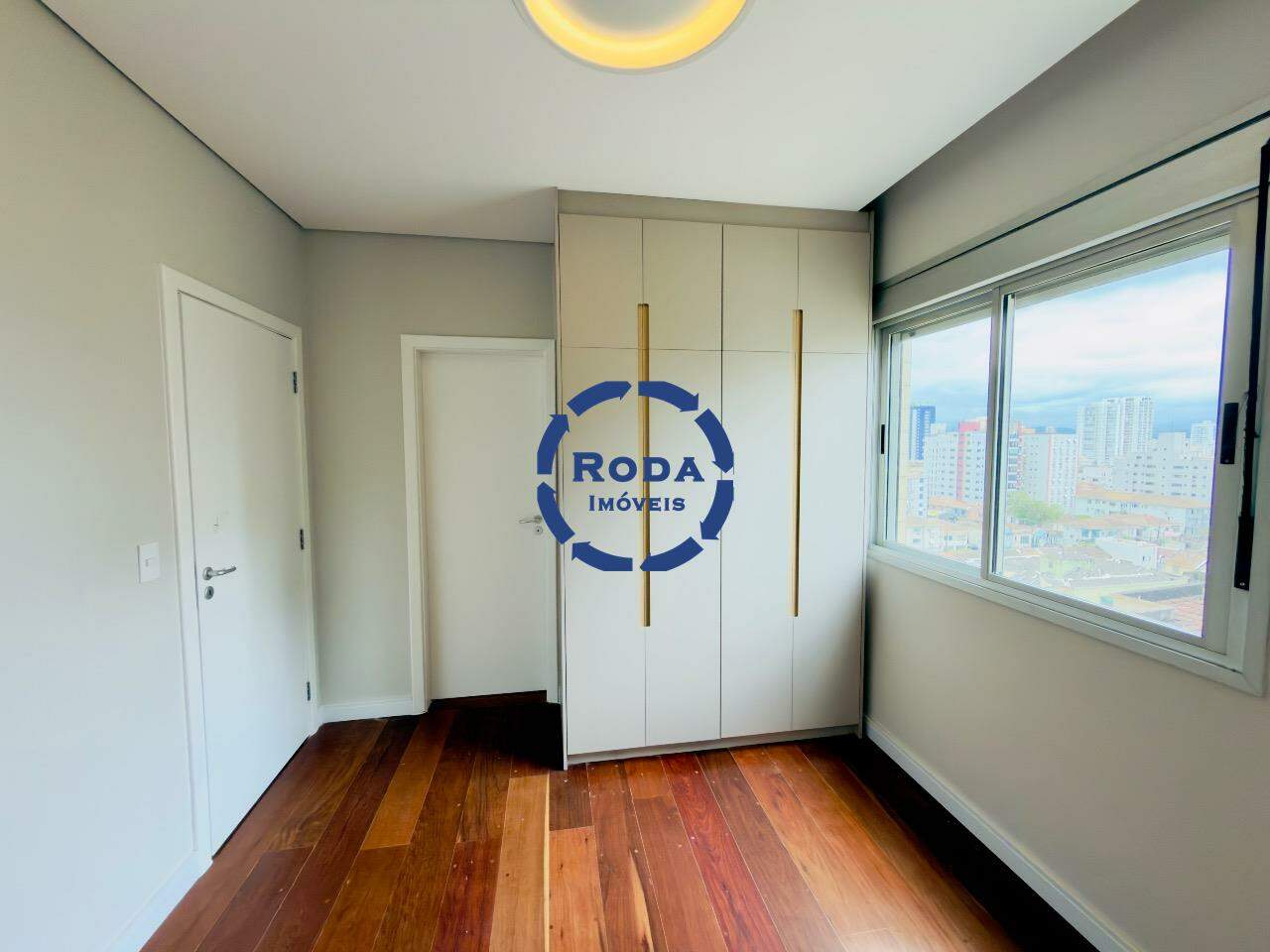 Apartamento à venda no Embaré: 