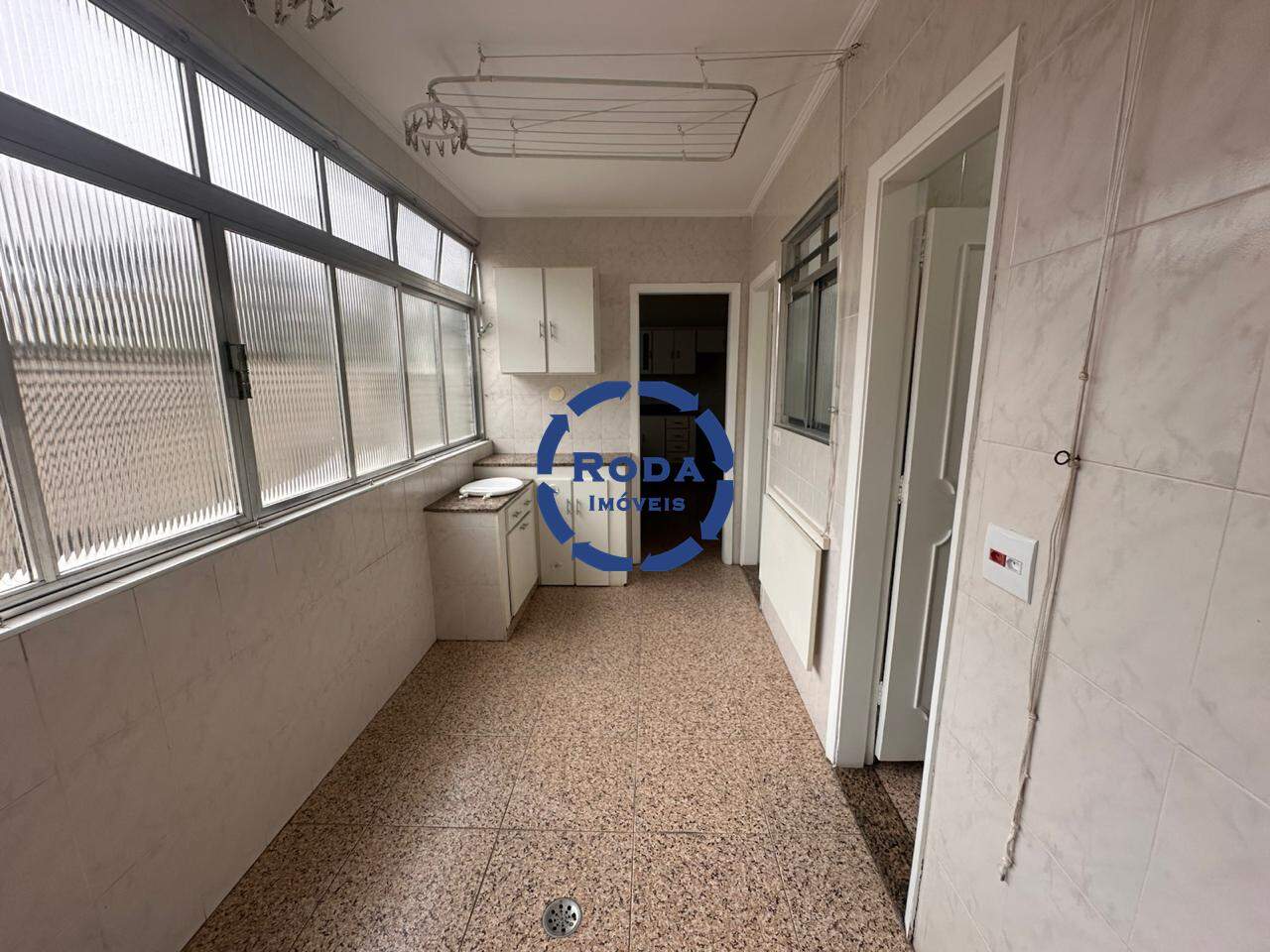 Apartamento para aluguel no Embaré: