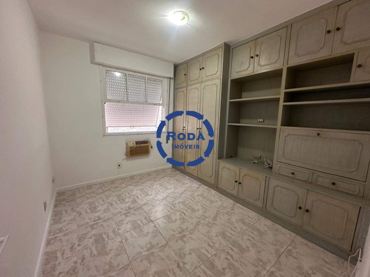 Apartamento para aluguel no Embaré: