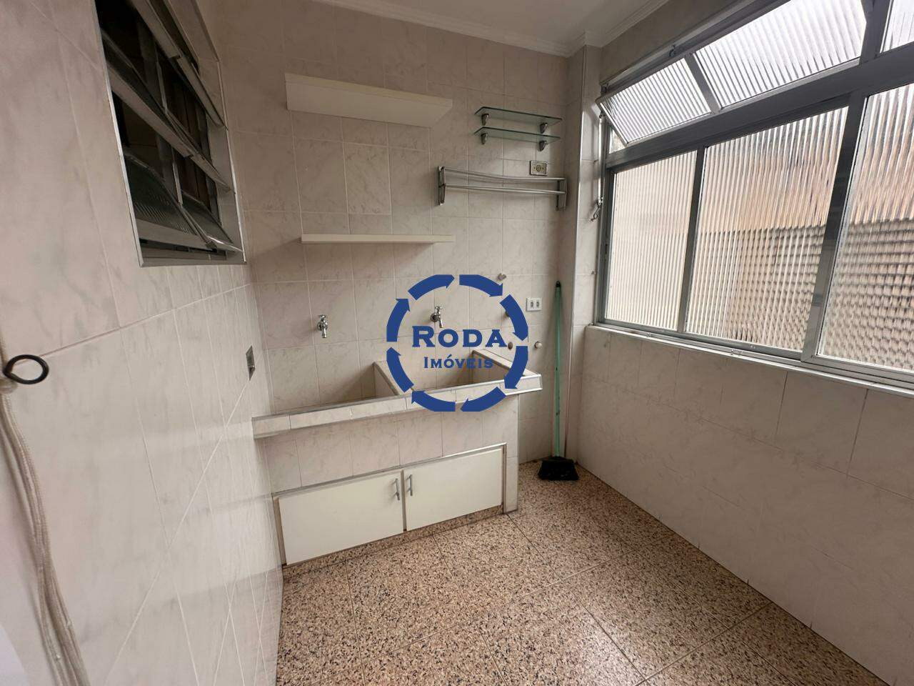 Apartamento para aluguel no Embaré: