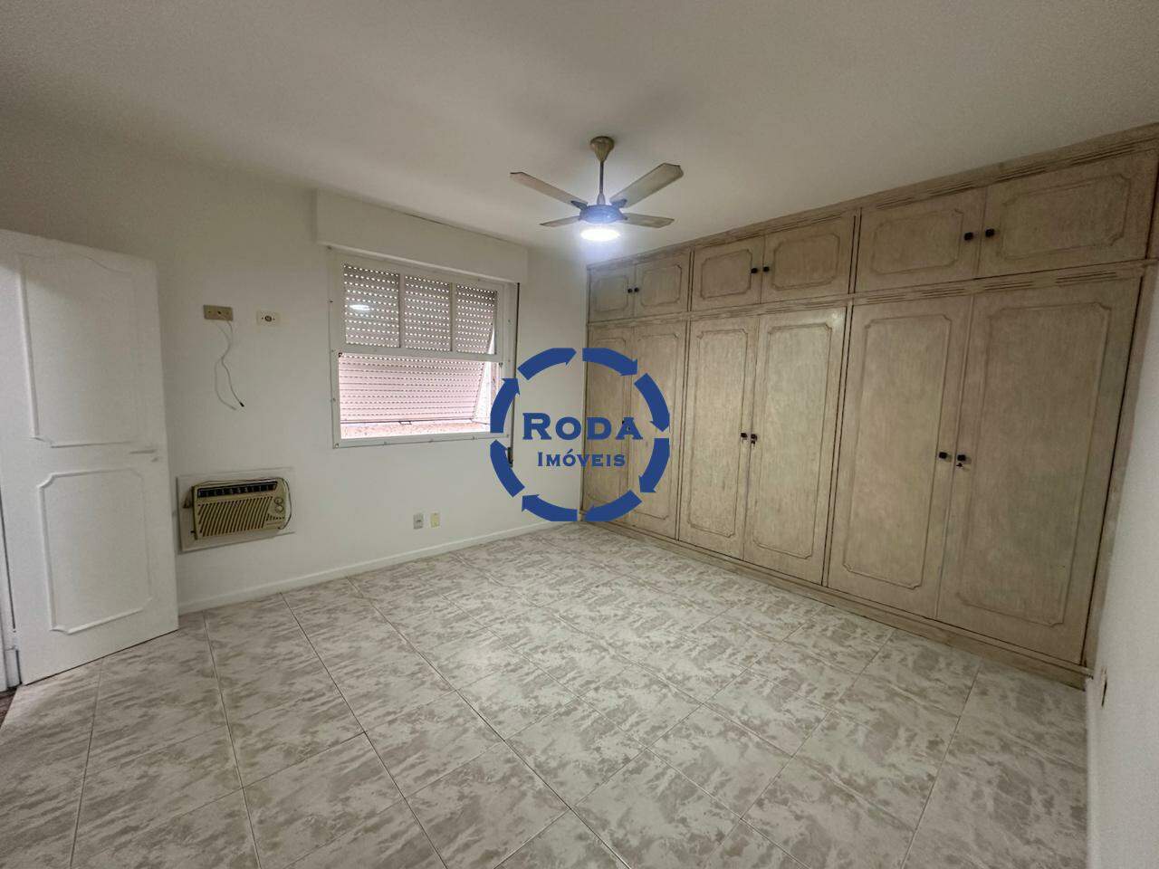 Apartamento para aluguel no Embaré: