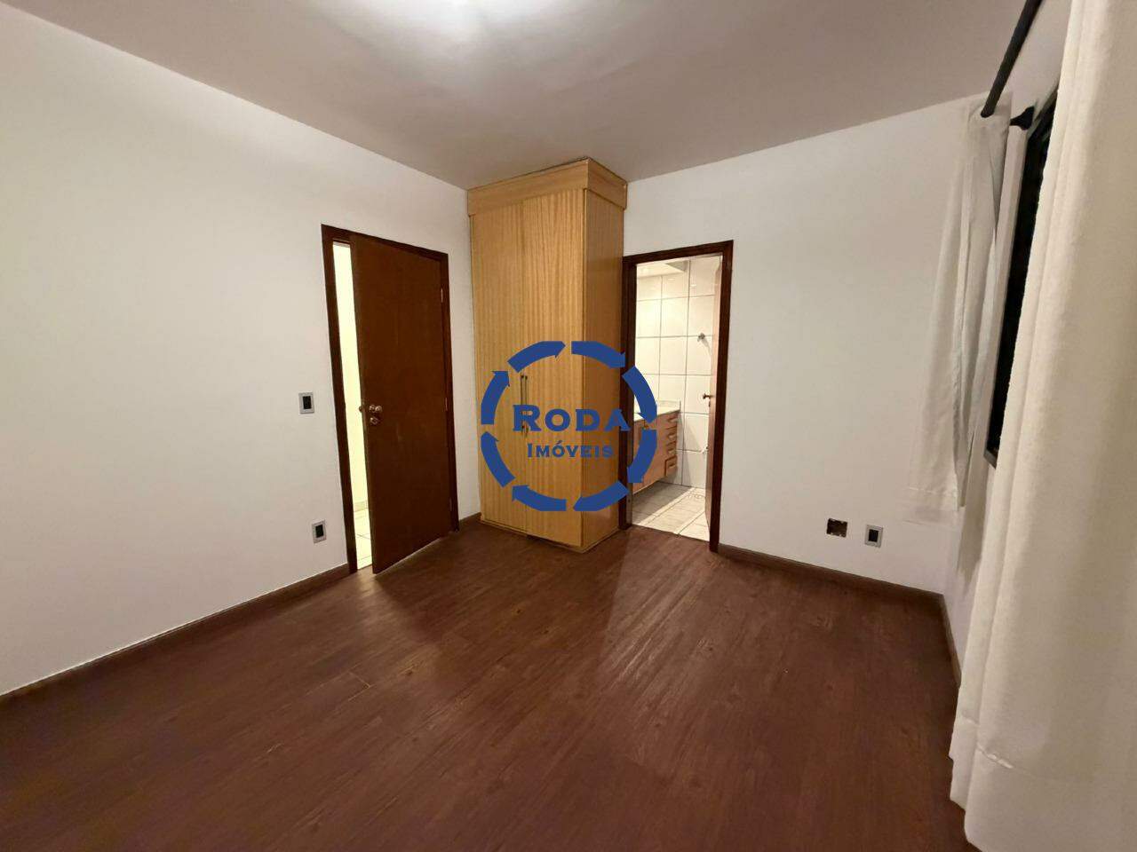 Apartamento à venda no Embaré: 