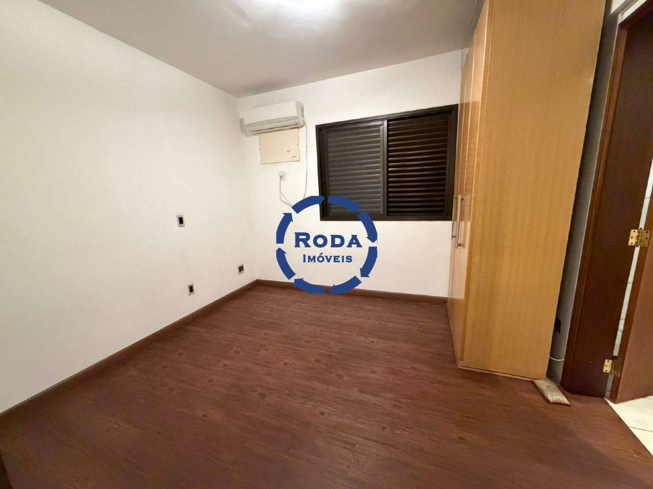 Apartamento à venda no Embaré: 