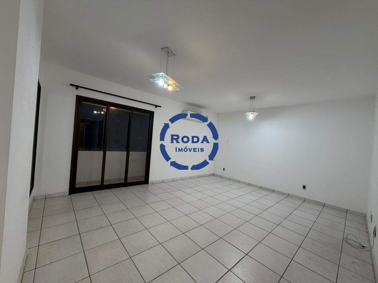 Apartamento à venda no Embaré: 