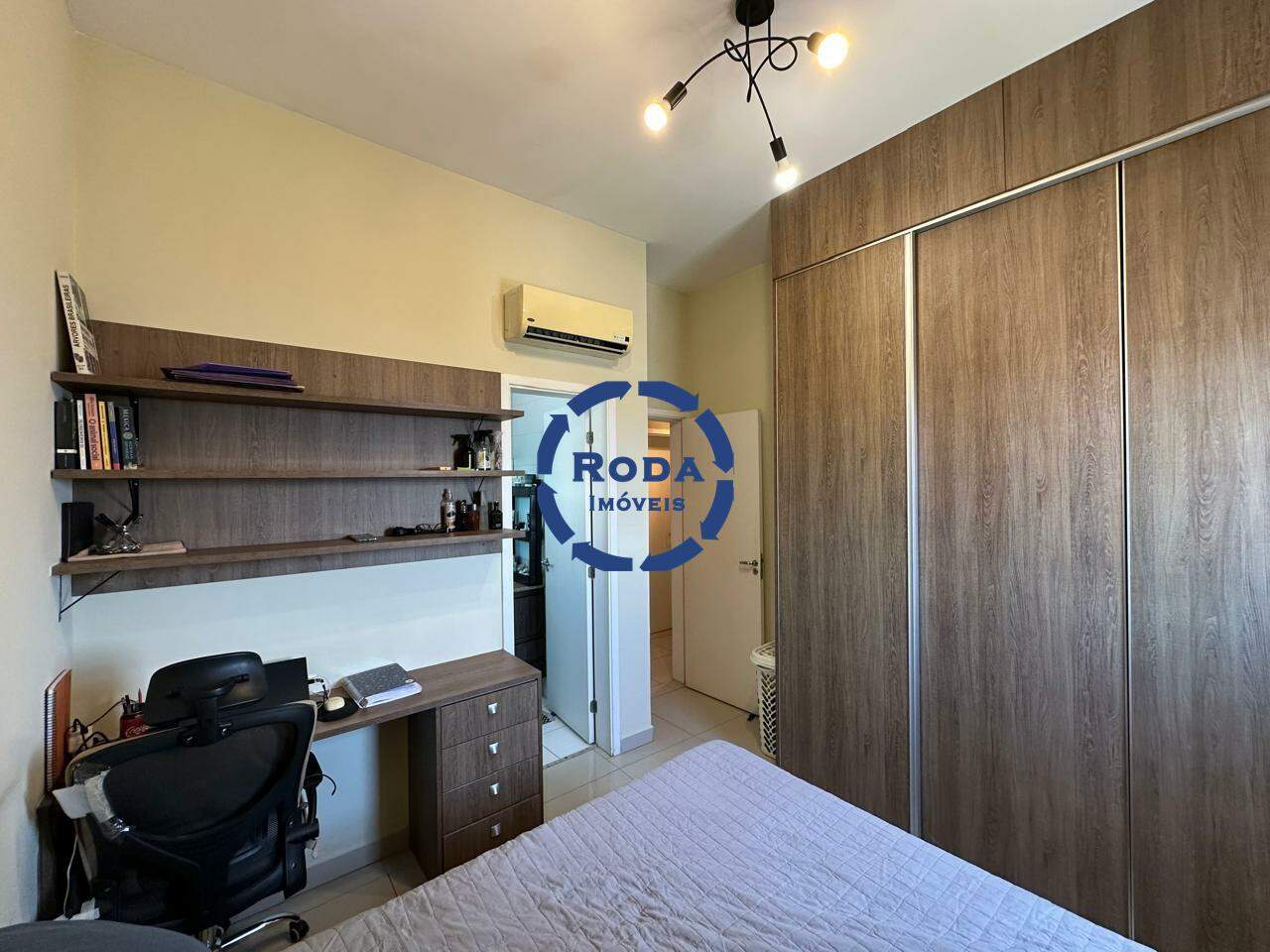 Apartamento à venda no Ponta da Praia: