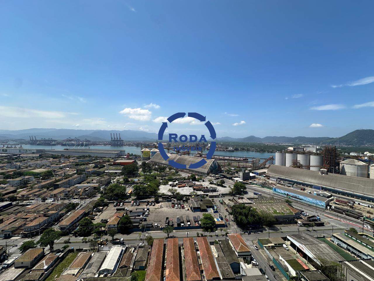 Apartamento à venda no Ponta da Praia:
