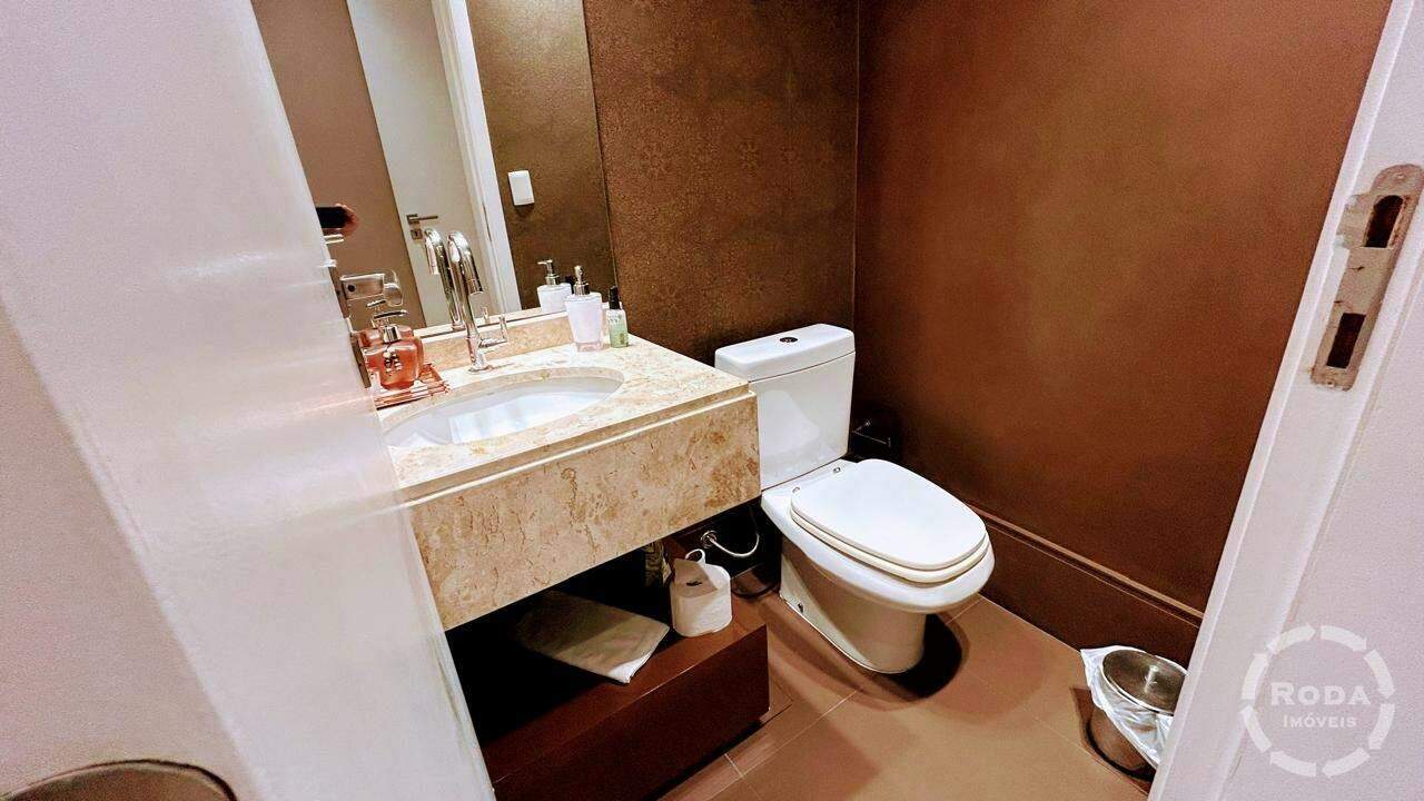 Apartamento à venda no Ponta da Praia: 