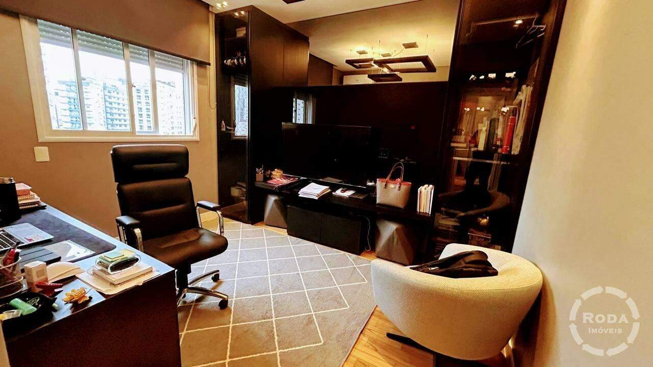 Apartamento à venda no Ponta da Praia: 