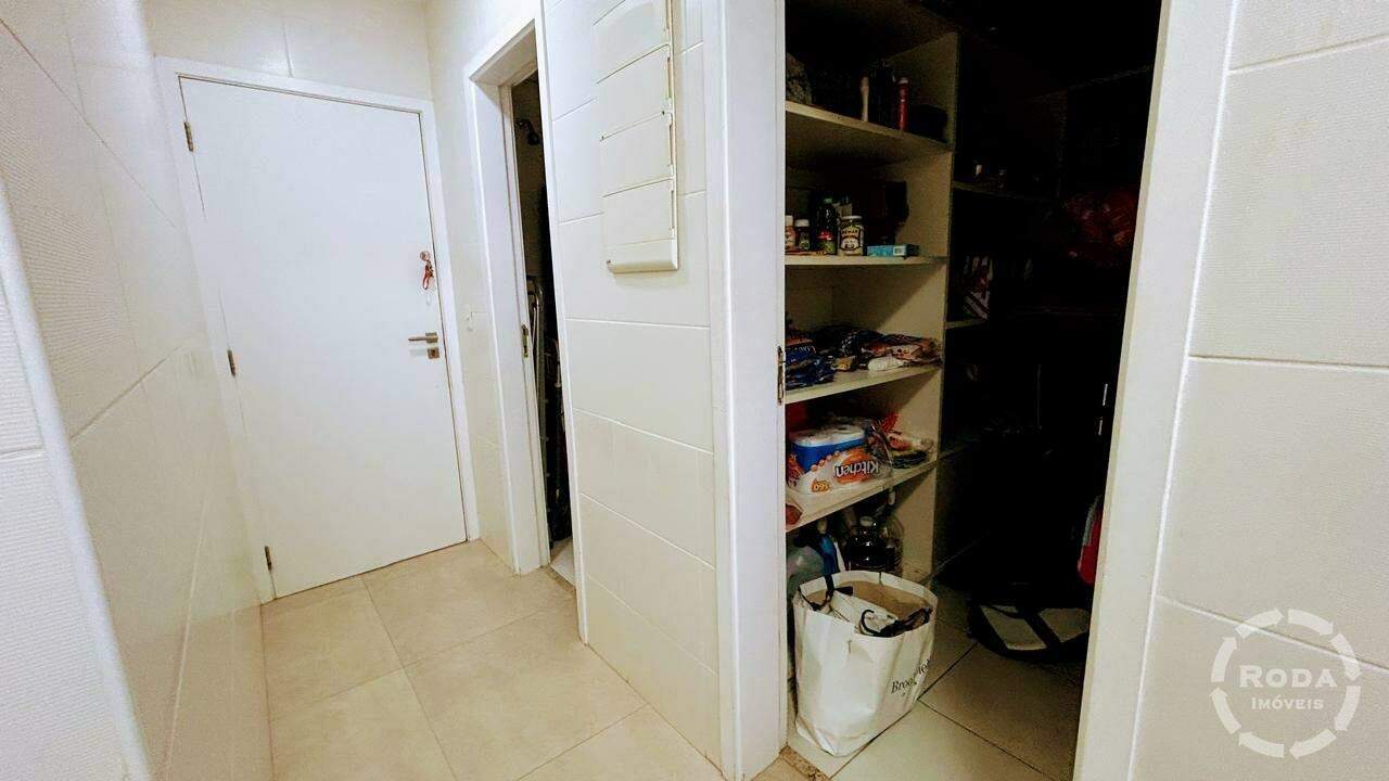 Apartamento à venda no Ponta da Praia: 