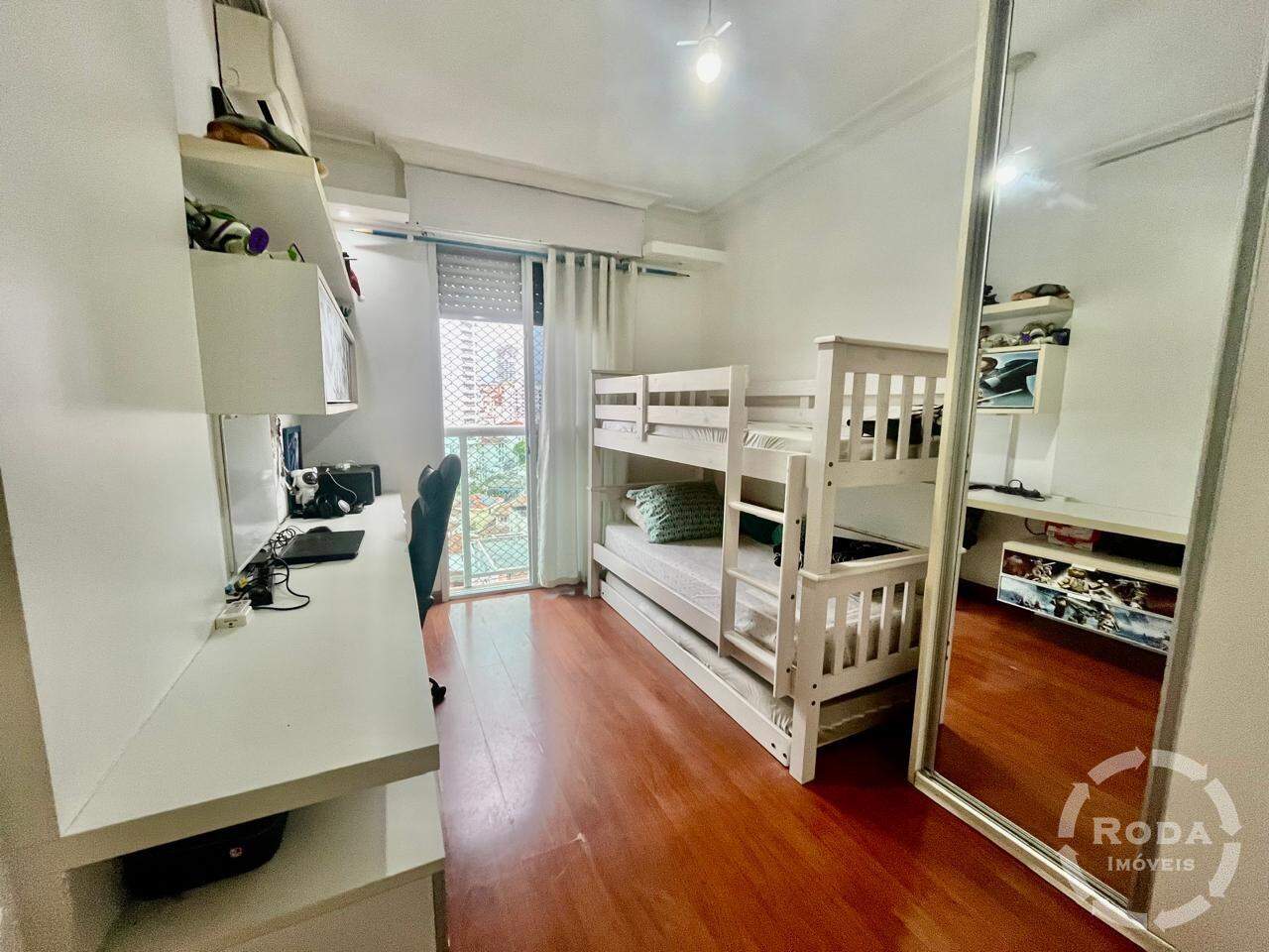 Apartamento à venda no Ponta da Praia: 