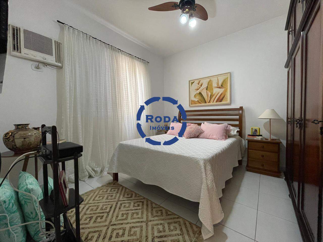 Casa à venda no Embaré: 