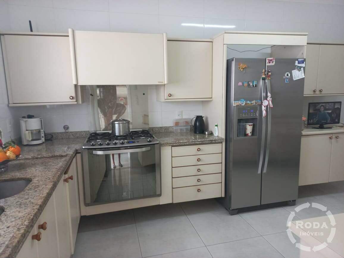 Cobertura à venda no Ponta da Praia: 