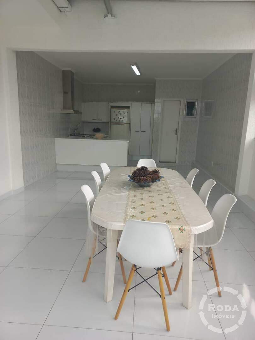 Cobertura à venda no Ponta da Praia: 