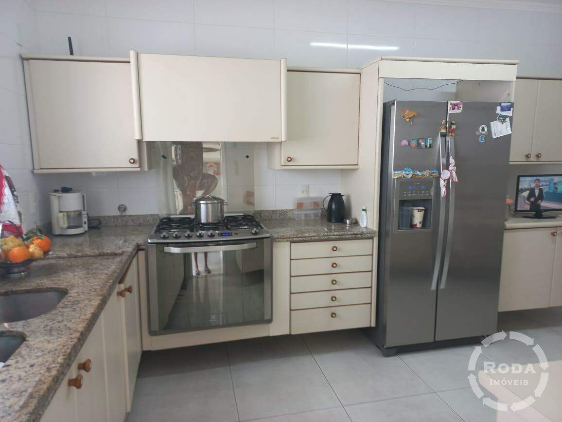 Cobertura à venda no Ponta da Praia: 