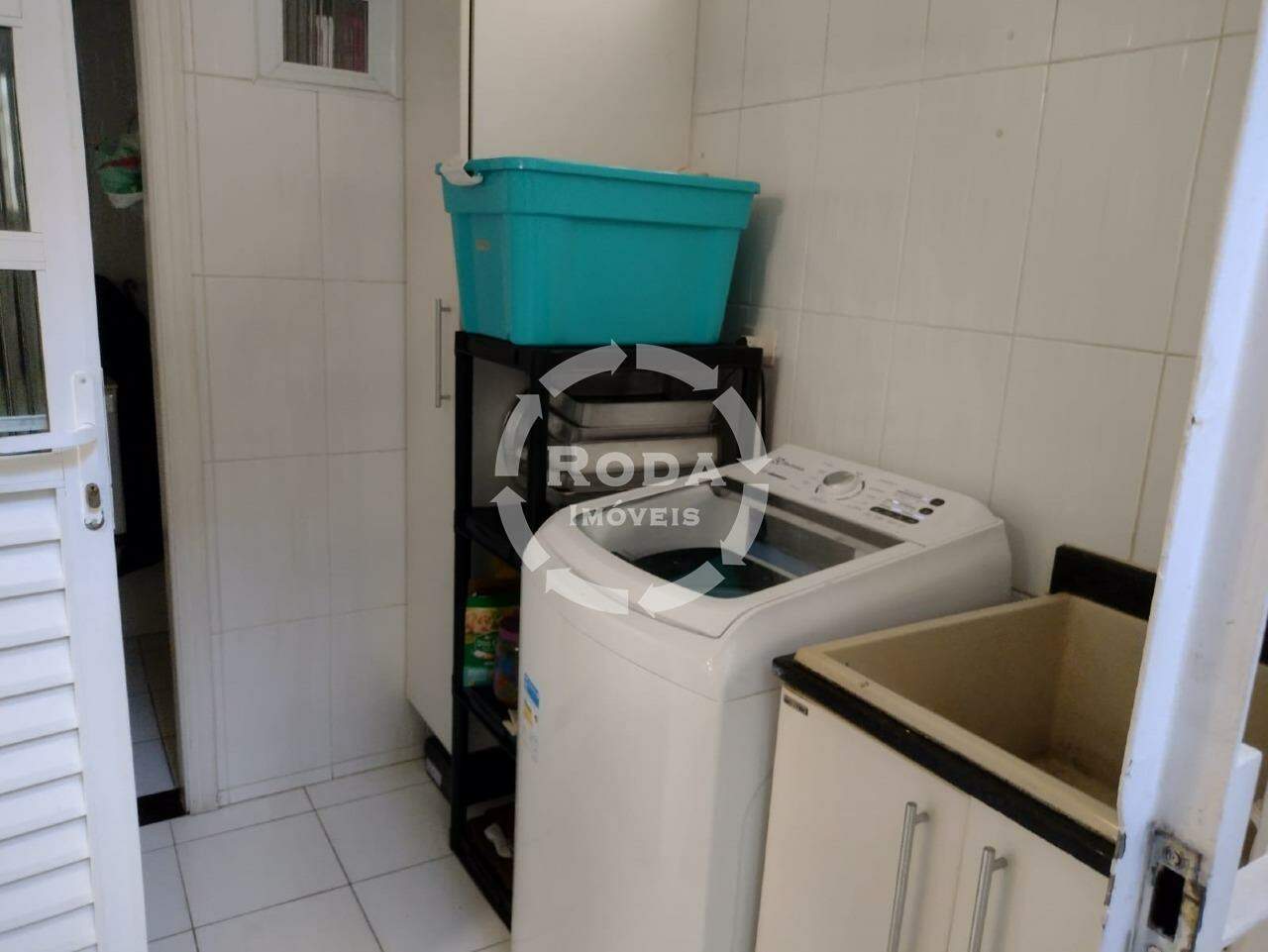 Sobrado à venda no Embaré: 