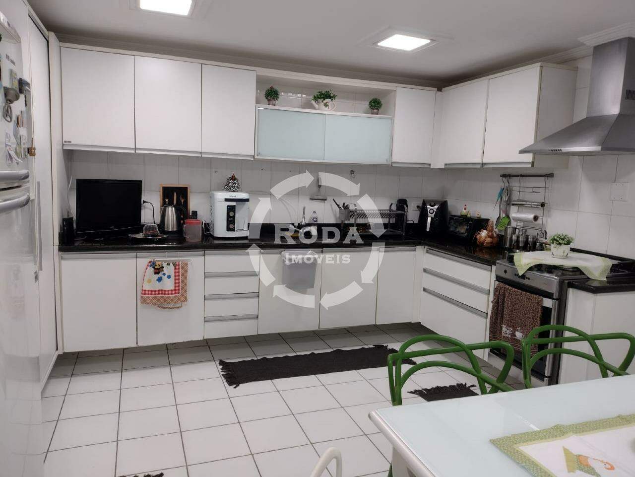 Sobrado à venda no Embaré: 